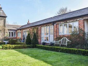 Broadmeadow Barn End