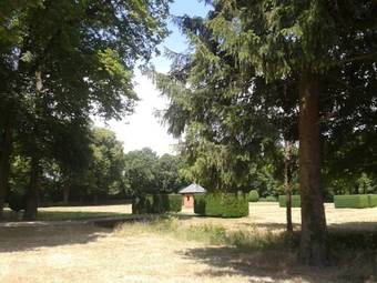 Bed & Breakfast Le Ch�teau De Bressey & Son Orangerie