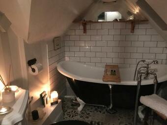 Bed & Breakfast St.catherine`s Cottage, The Old School House