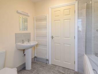 Dawson Park 2 - Uk12661