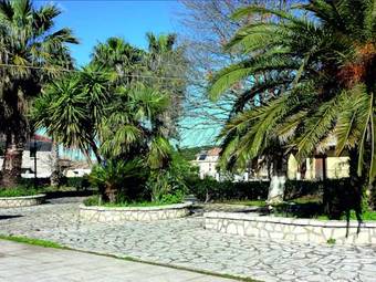 Hostal Intos Apartments