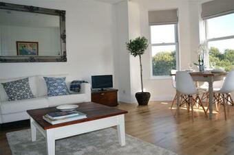 Luxury Portsmouth Seaview Apartment