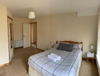 Villa Lakelands
