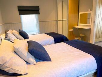 Gracehill Lodge - Guest Accommodation