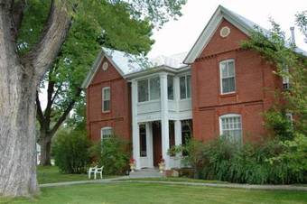 Bed & Breakfast Valley House Inn