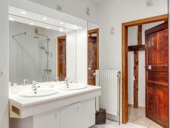 Enticing Holiday Home In Viroinval Near Forest