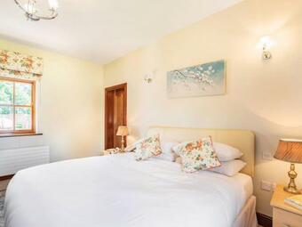 Garden Cottage - Uk34669