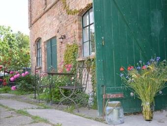 Apartamento Ferienwohnungen-am-schloss-wohnung-1-das-pferd