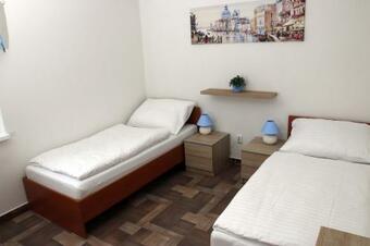 Hostal Penzion Alka