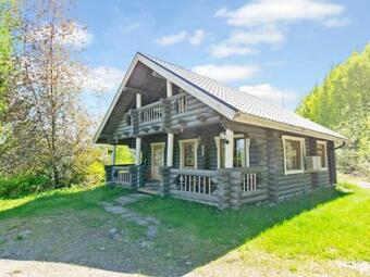 Holiday Home Sinisorsa