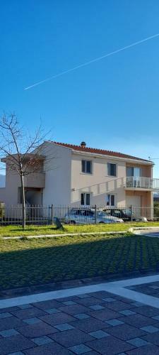 Apartman Ana, Metkovi?