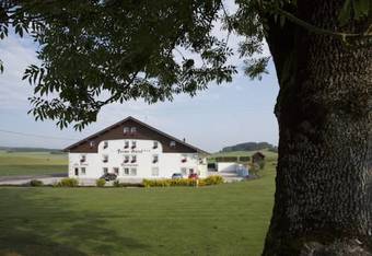 Ferme Hotel De La Vrine