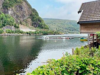 Apartment Leirvik I Sogn II