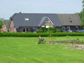 Apartamento Ferienwohnung Birken Allee, 35181