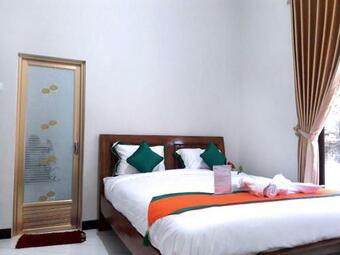 Simply Homy Guest House Purbalingga