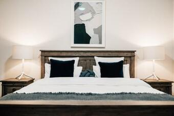 Bed & Breakfast Tomfoolery Winemaker's Cottage Barossa Valley