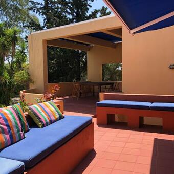 Villa With Swimming Pool And Tennis/basketball Court