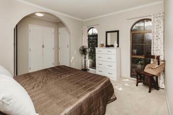 Family Fun - Swimming Pool & Spa Pool