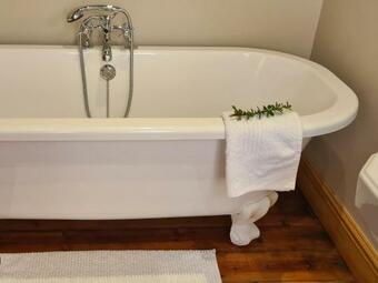 Hostal The Restio Country Guesthouse