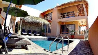 Hotel Lya Beach House