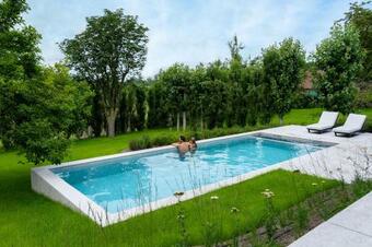 Villa L'o Reine - Holiday Home With Private Wellness
