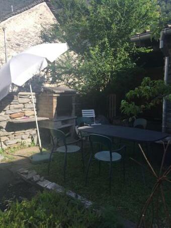 Bed & Breakfast Rustico Cadrobi 20
