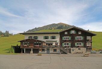 Hostal Gasthaus Bellawiese
