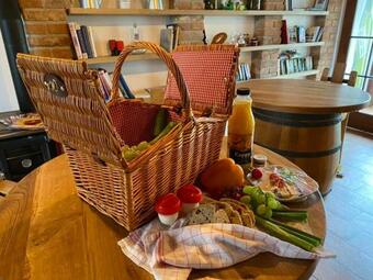 Hostal ?abinec - Penzion, Vinot�ka