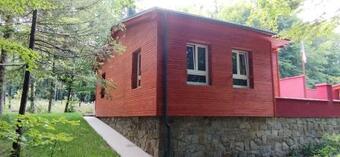 Apartamento Sleeping On Tiled Stove