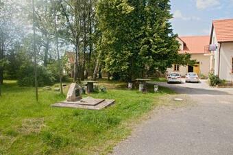 Hostal Penzion St?�brn� Lhota