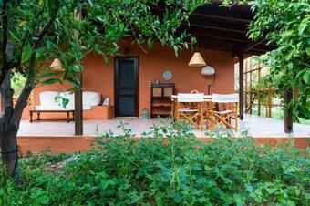 Tzitzikari, Private Cottage In A Citrus Garden