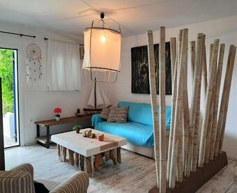 Sunshine House By The Sea