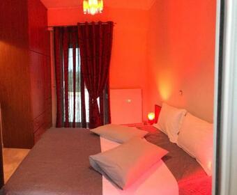 Amazing House In Kiato Near The Beach