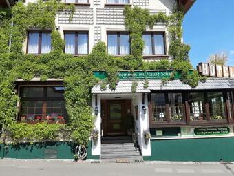 Hotel-restaurant Sch�fer
