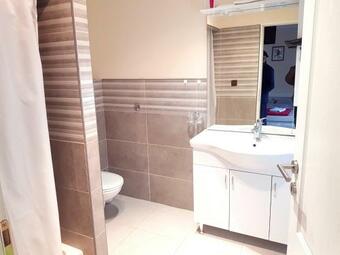 Sobe I Apartmani Lipa 12