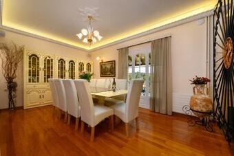 Grand Villa Roubana By Hotelius