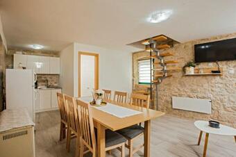 Buljanovi Dvori, House With Private Pool