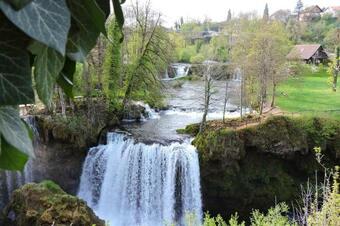 Apartments With A Parking Space Veljun, Karlovac - 16907