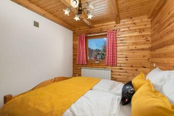 Villa Greenhouse Ella With Heated Pool