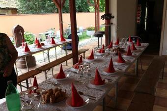 Hostal Setnik Guesthouse