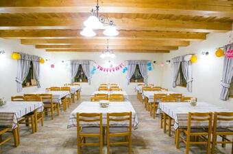 Hostal T�th Vend�gh�z �s Apartmanh�z �jfeh�rt�