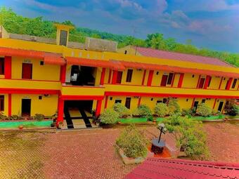 Hostal Hotel Rembulan