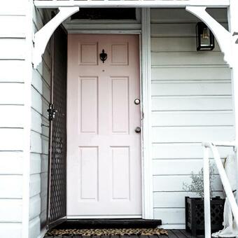 The Postmaster's Cottage: Invite The Earth To Stay