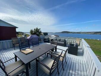 Rocky Harbour Oceanfront