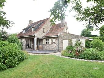 Cozy Mansion In West Flanders With Jacuzzi