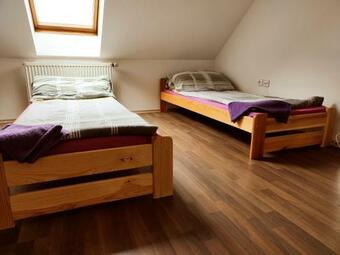 Hostal Restaurace U Kom�na