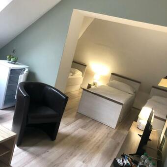 Hostal Penzion Horal