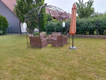 Hostal Apartm�ny U Ba?ova Kan�lu