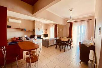 Apartamento Spacious Central Flat