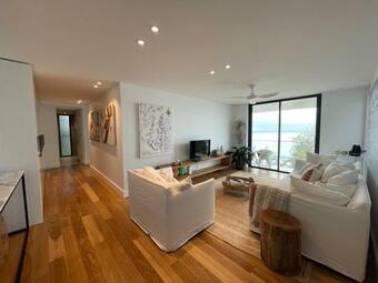 Hostal The Surfer At Whale Beach